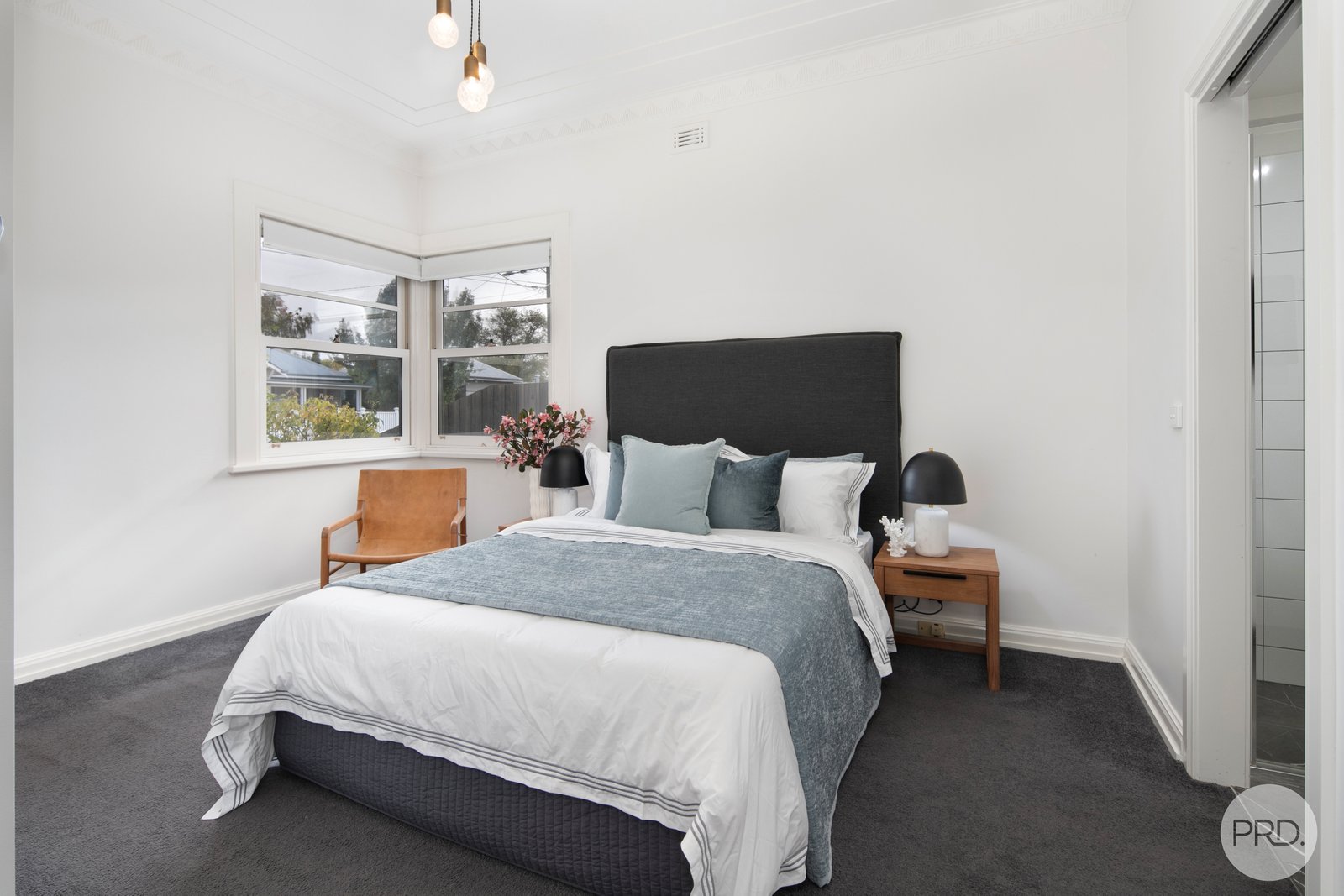 34 Hotham Street LAKE WENDOUREE 11
