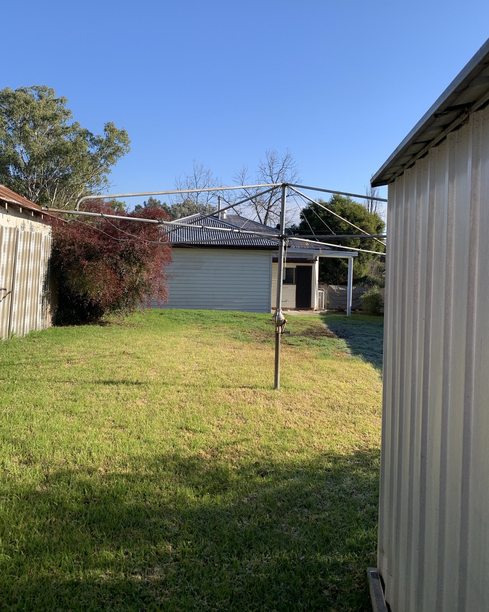 34 Howick Street TUMUT 10