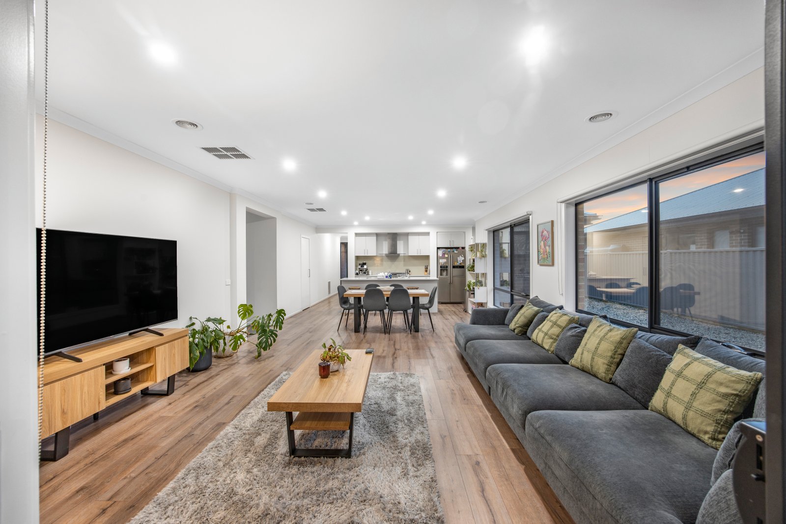 Gallery: 34 Kalamata Avenue