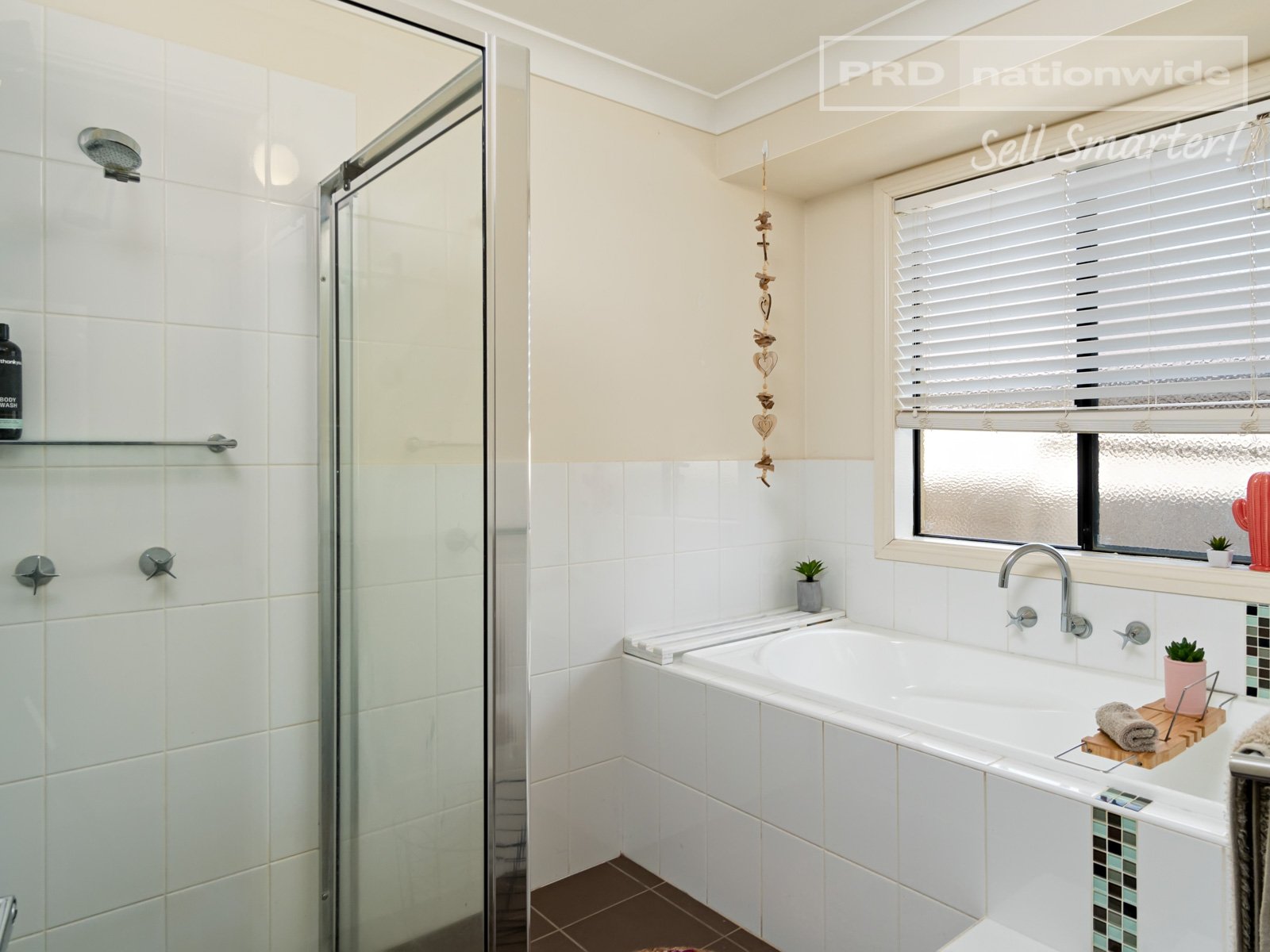 34 Kaloona Drive BOURKELANDS 13