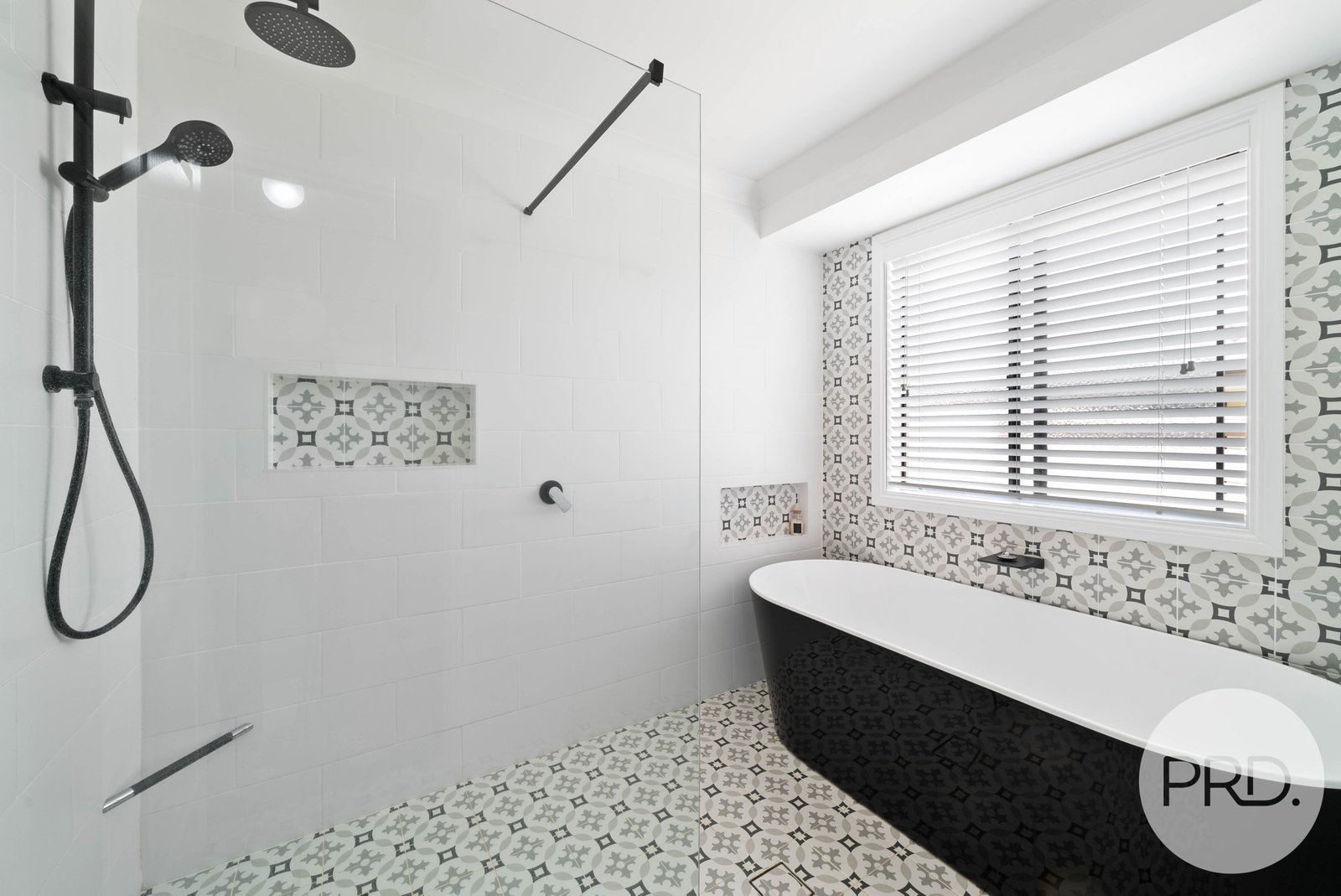 34 Kaloona Drive BOURKELANDS 14