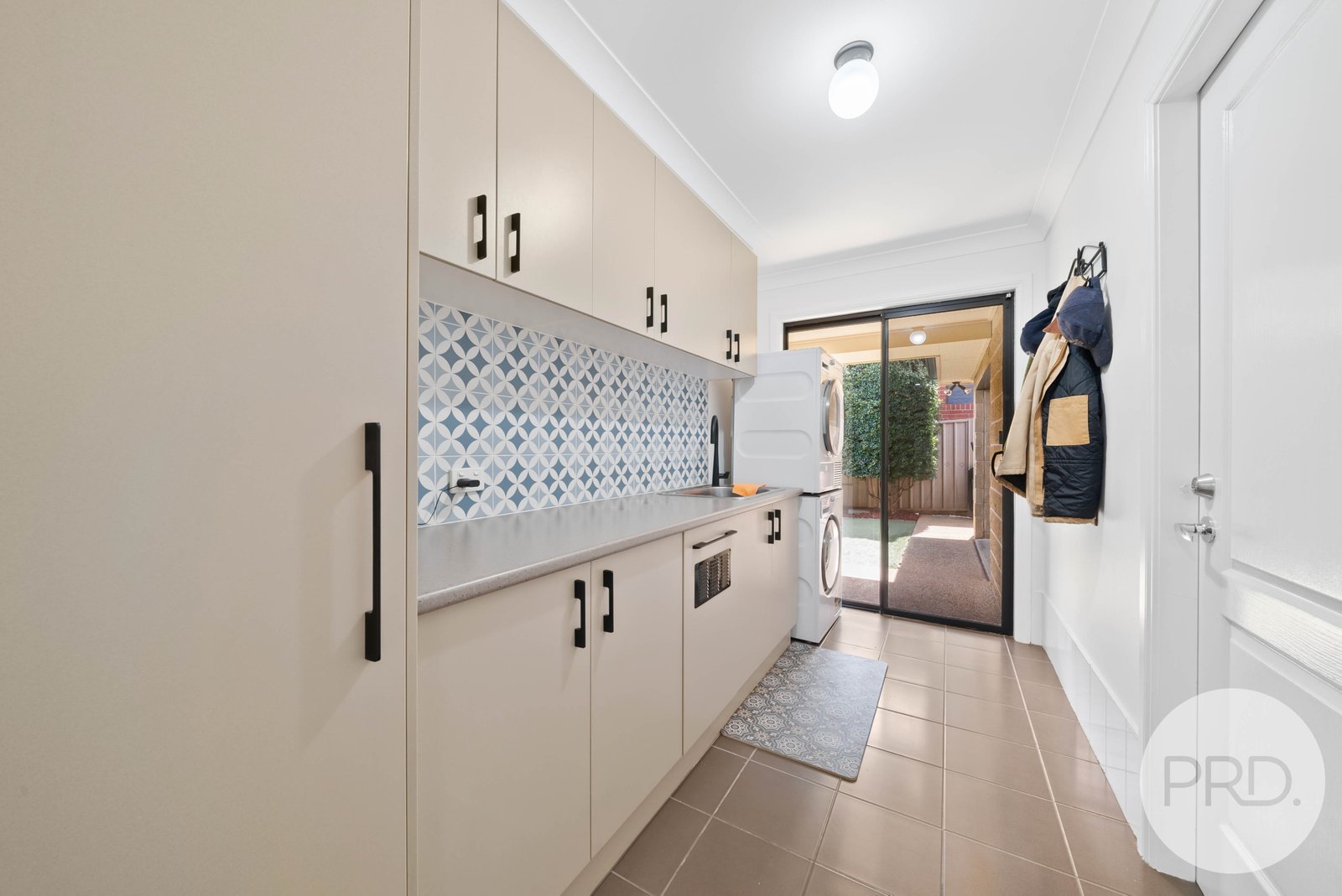 34 Kaloona Drive BOURKELANDS 15