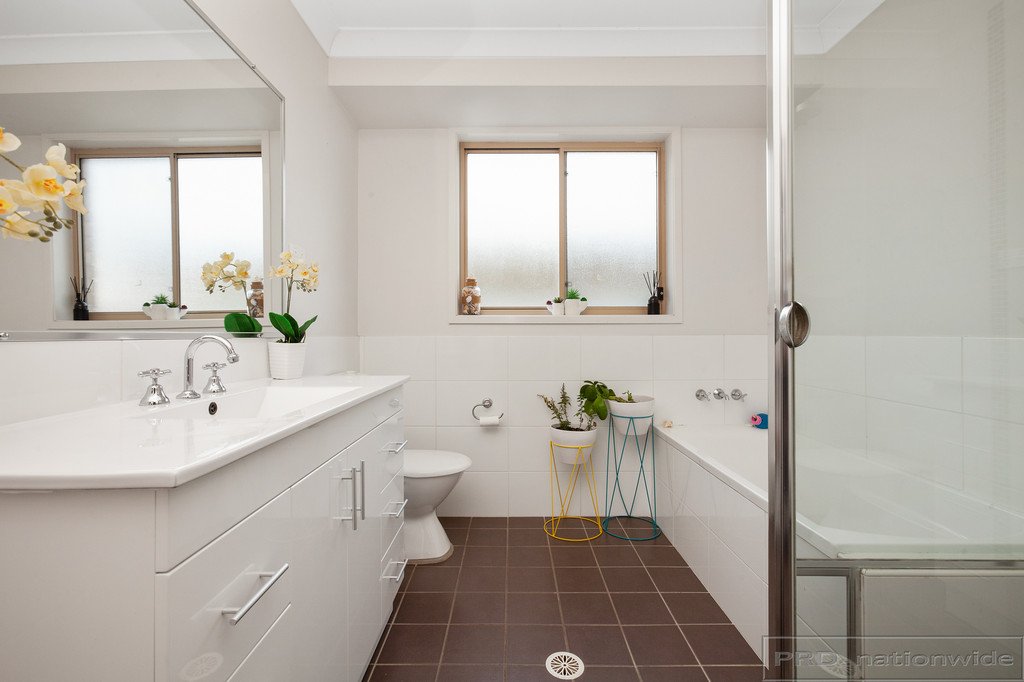 34 Kelman Drive CLIFTLEIGH 12
