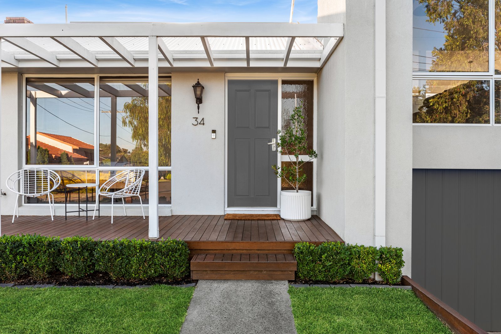 Gallery: 34 Kingston Drive