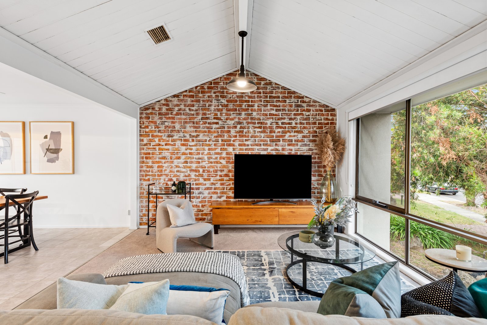 Gallery: 34 Kingston Drive