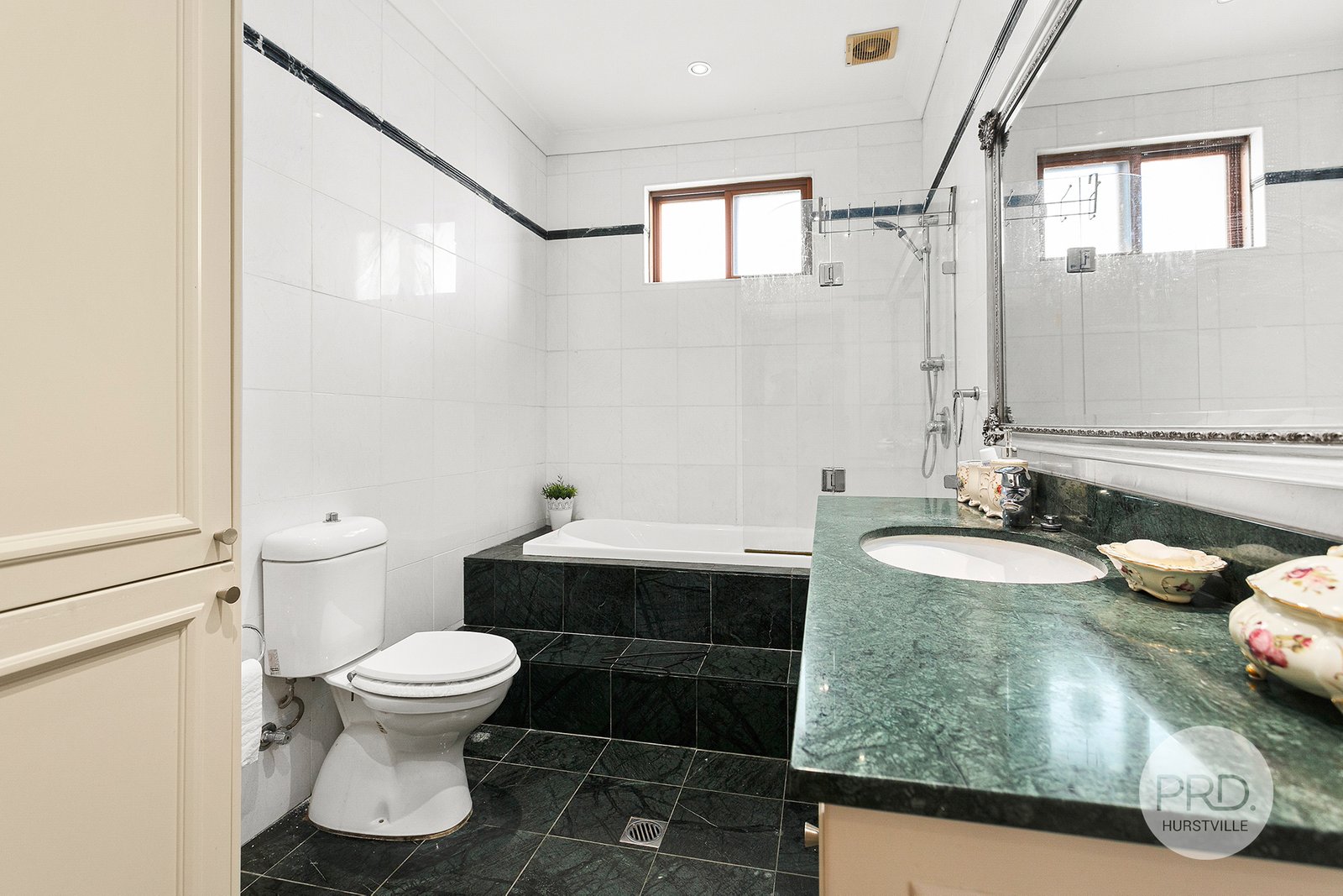 34 Kitchener Street KOGARAH 5