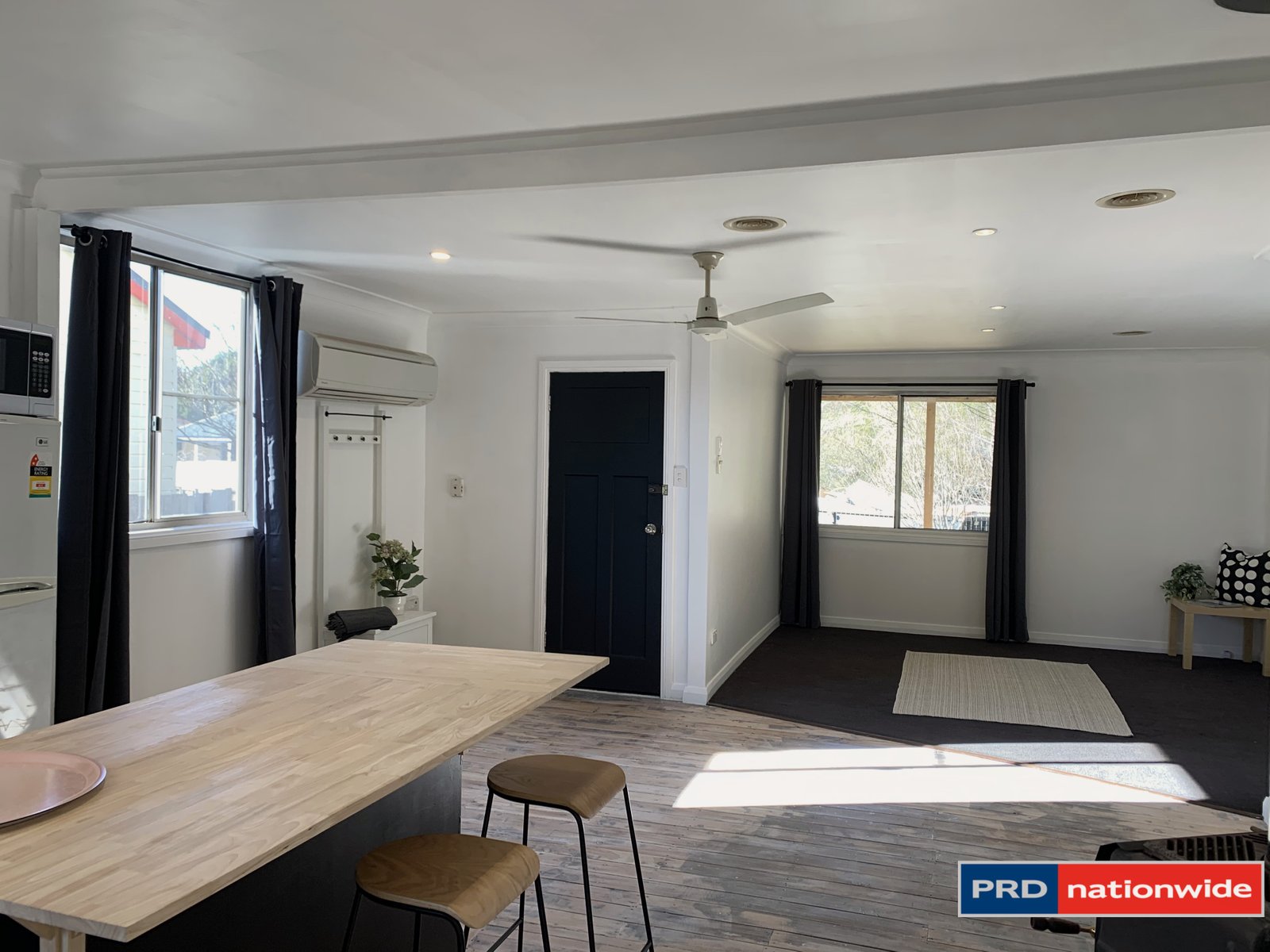 34 Kurrajong Street CAPTAINS FLAT 2