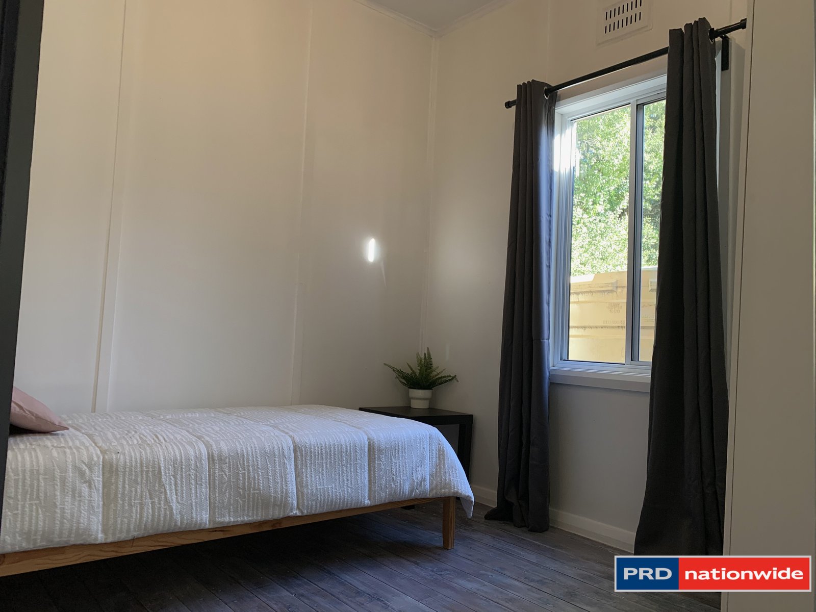 34 Kurrajong Street CAPTAINS FLAT 8