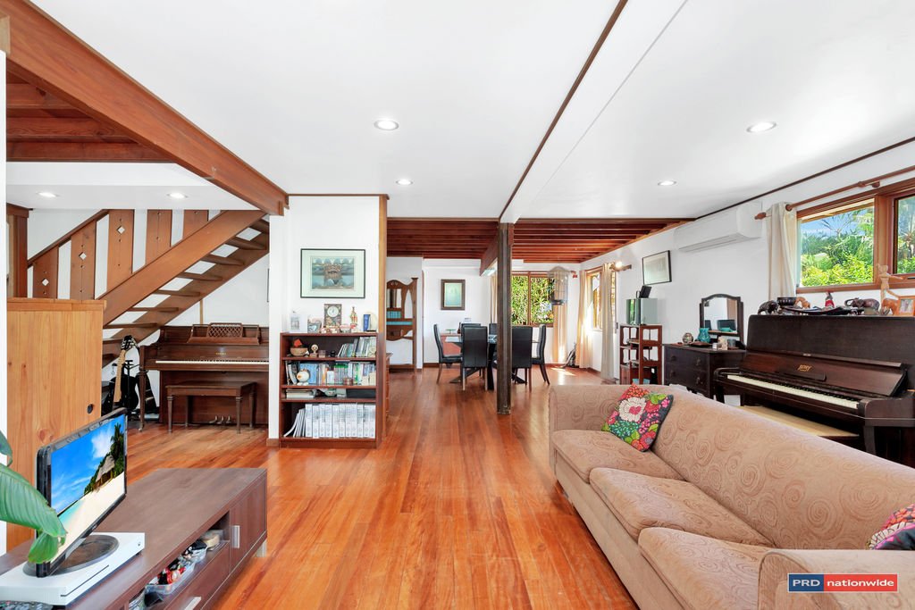 34 Ladds Ridge Road BURLEIGH HEADS 8