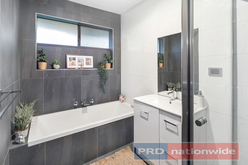 34 Lake Street WENDOUREE 12