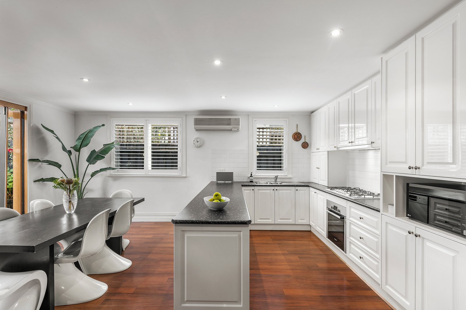 Gallery: 34 Lambeth Place