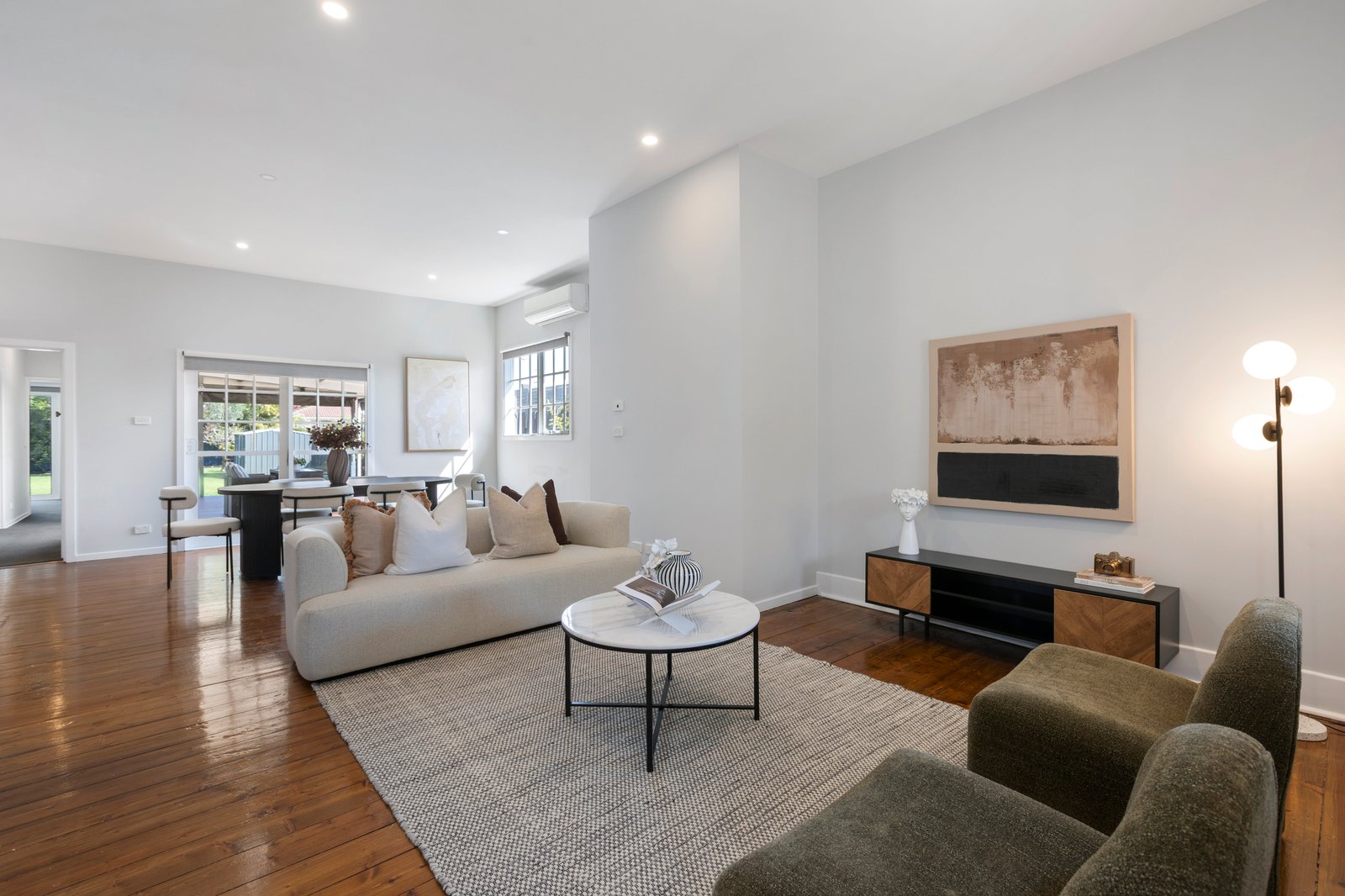 Gallery: 34 Laura Street