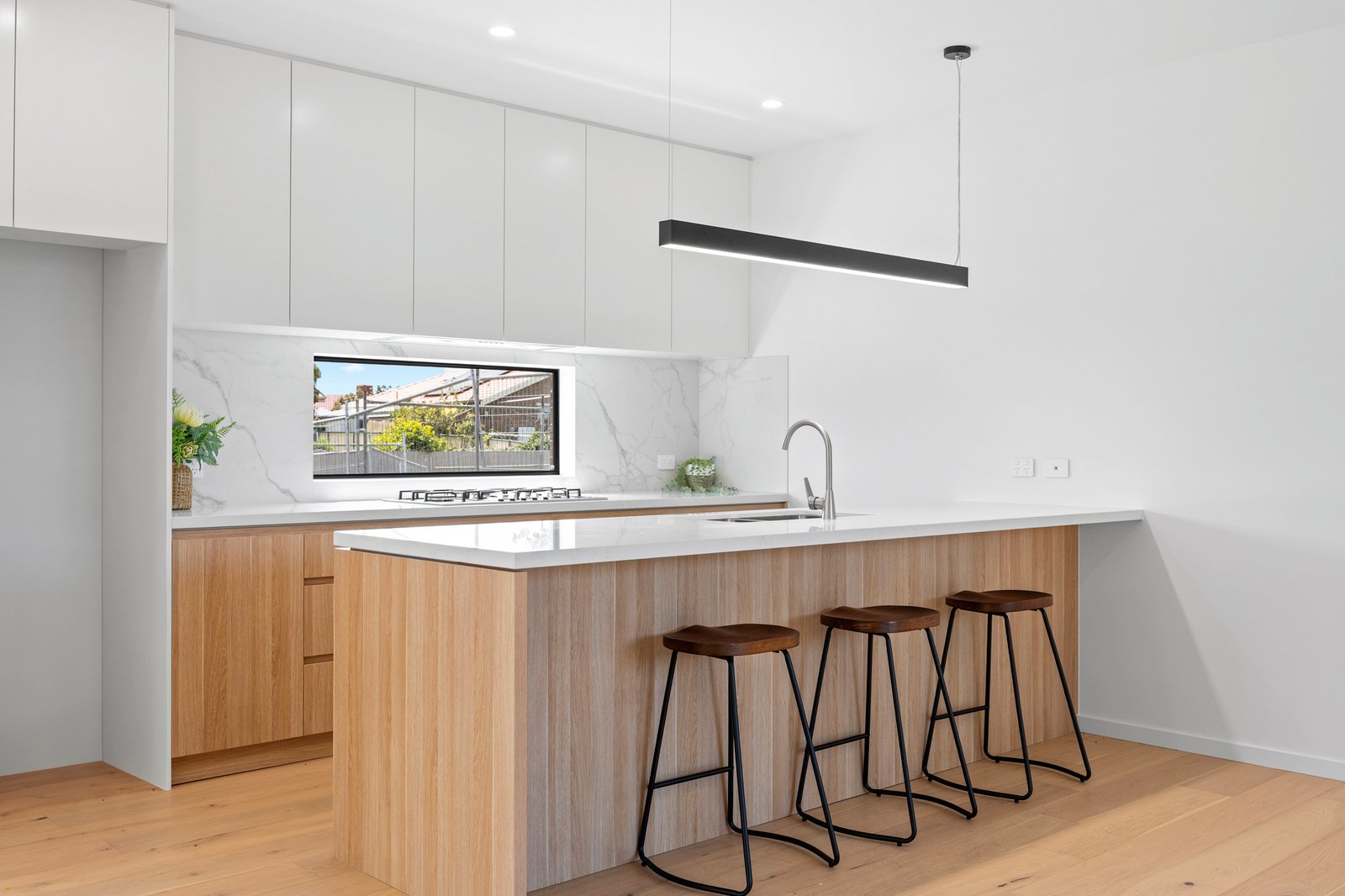 Gallery: 34 Lenah Crescent