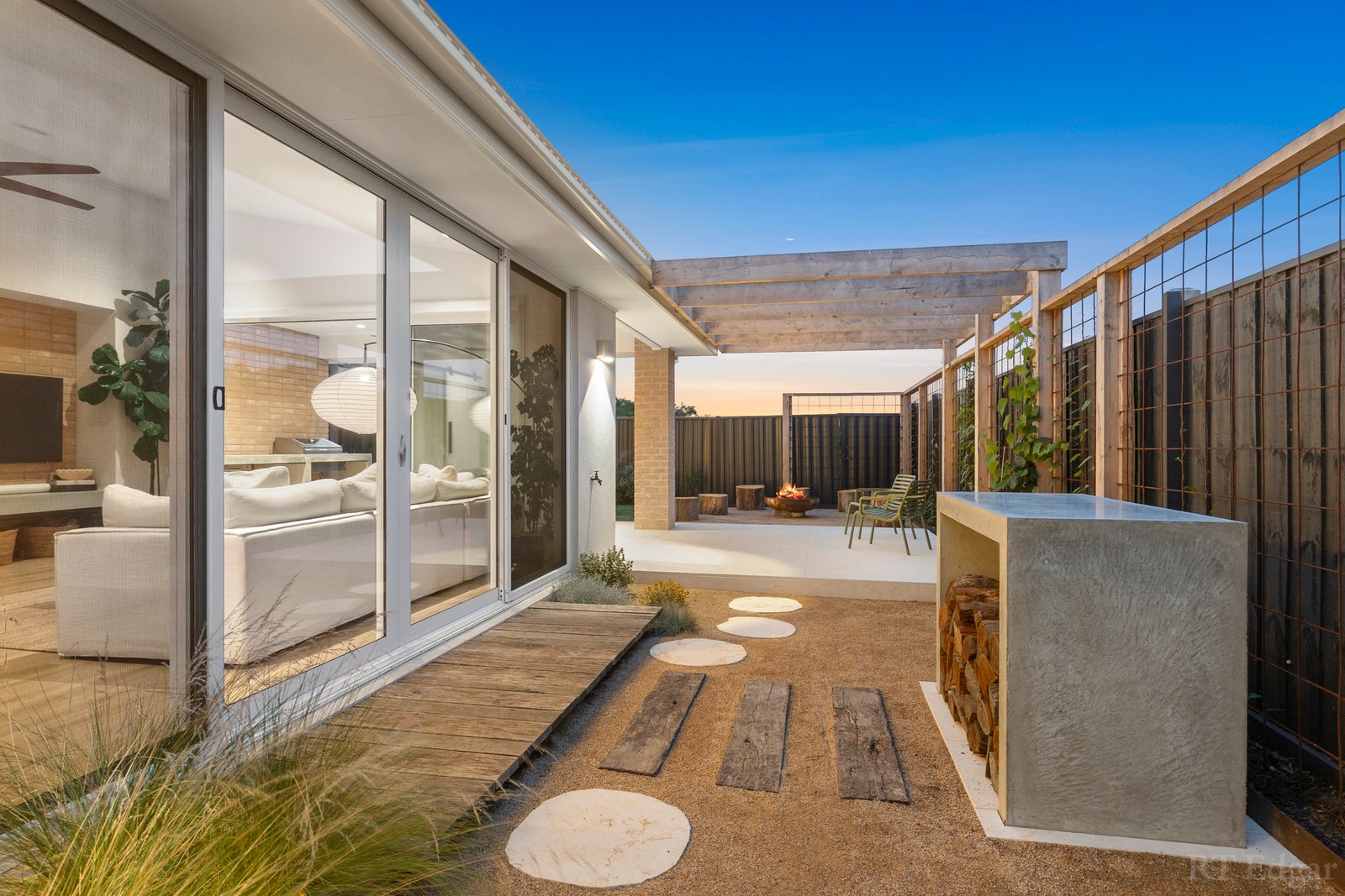 Real Estate and Property in 34 Limpet Circuit, Point Lonsdale, VIC