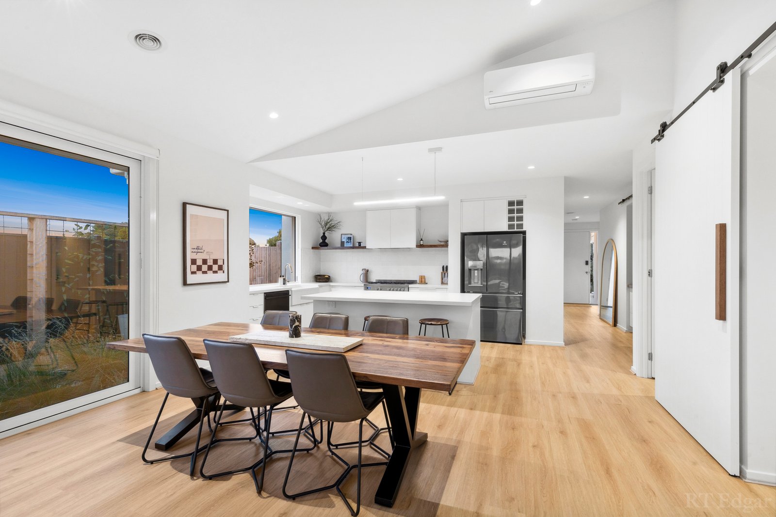 Real Estate and Property in 34 Limpet Circuit, Point Lonsdale, VIC