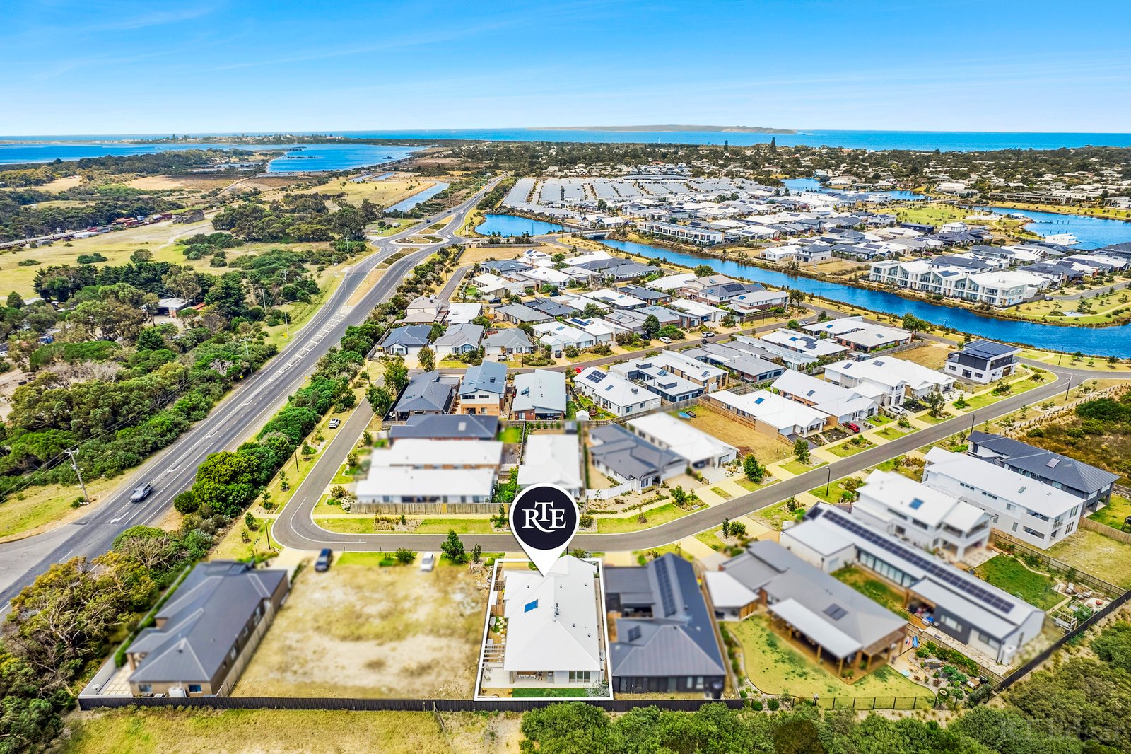 Real Estate and Property in 34 Limpet Circuit, Point Lonsdale, VIC