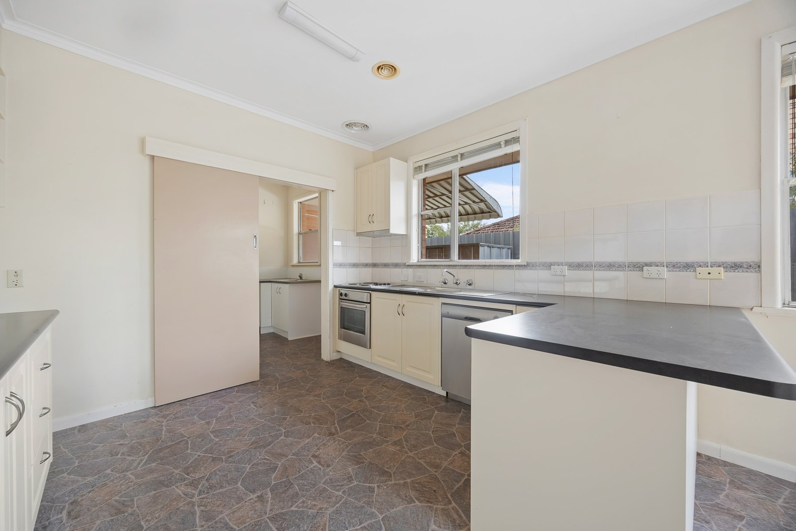 Gallery: 34 Longley Street