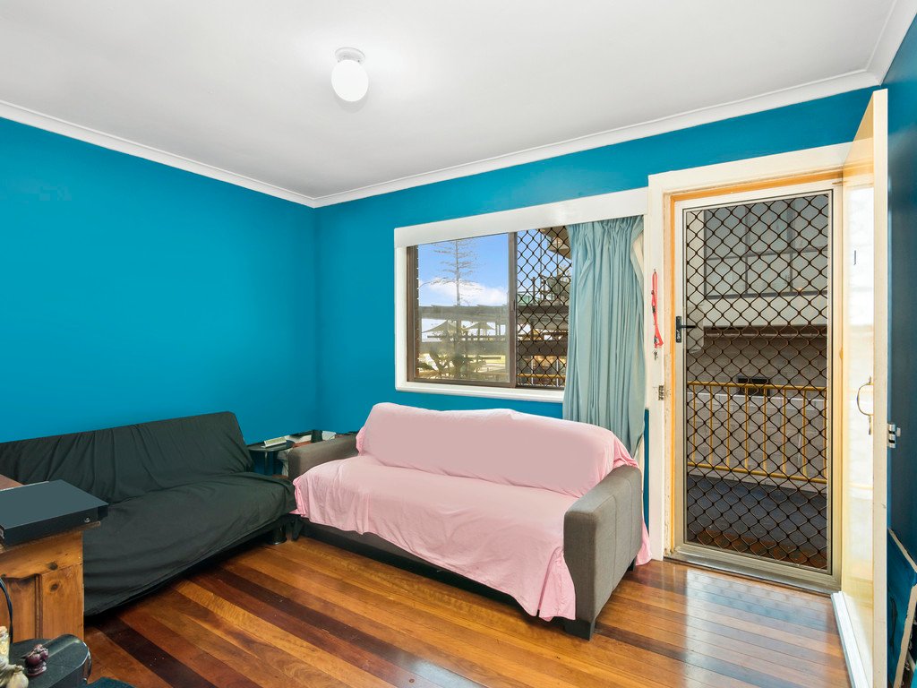 3/4 Lord Street COOLANGATTA 4