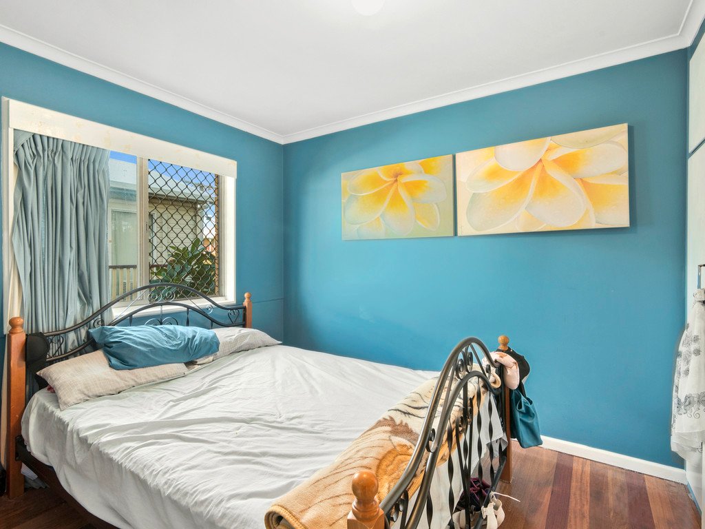 3/4 Lord Street COOLANGATTA 5