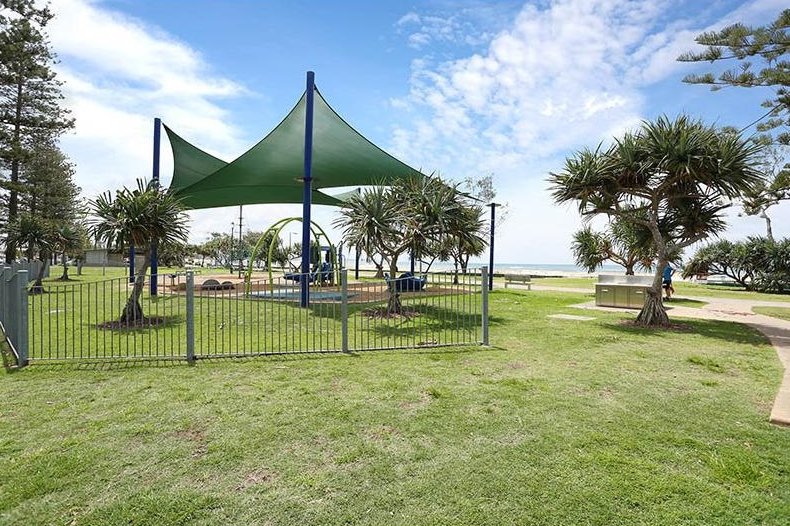 3/4 Lord Street COOLANGATTA 8