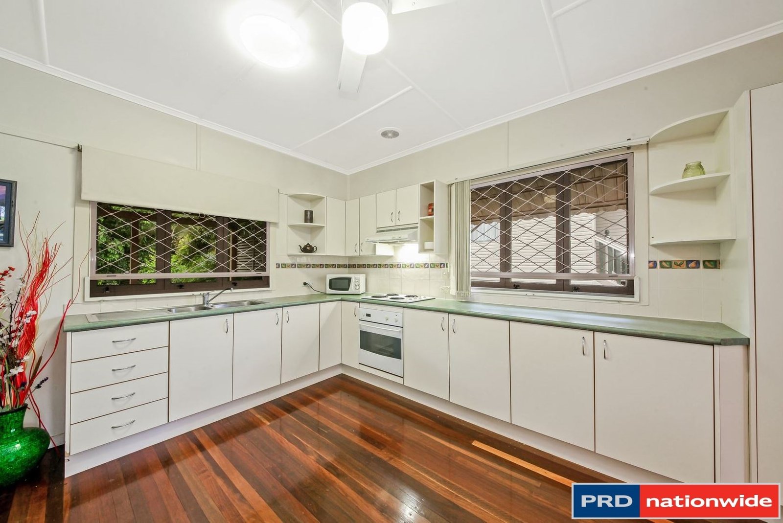 34 Lucan Avenue ASPLEY 3