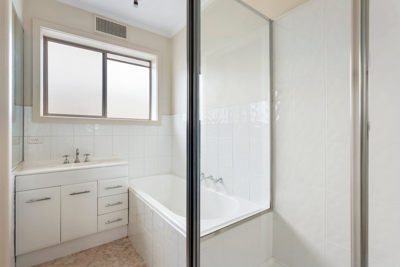 Gallery: 3/4 Lydia Street