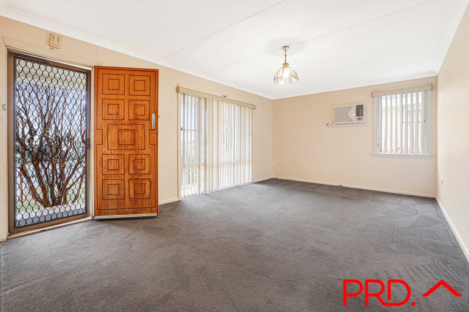 34 Mack Street TAMWORTH 3