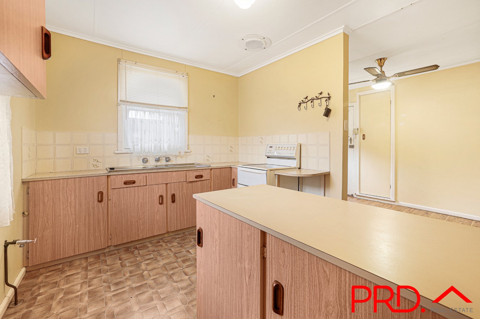 34 Mack Street TAMWORTH 8