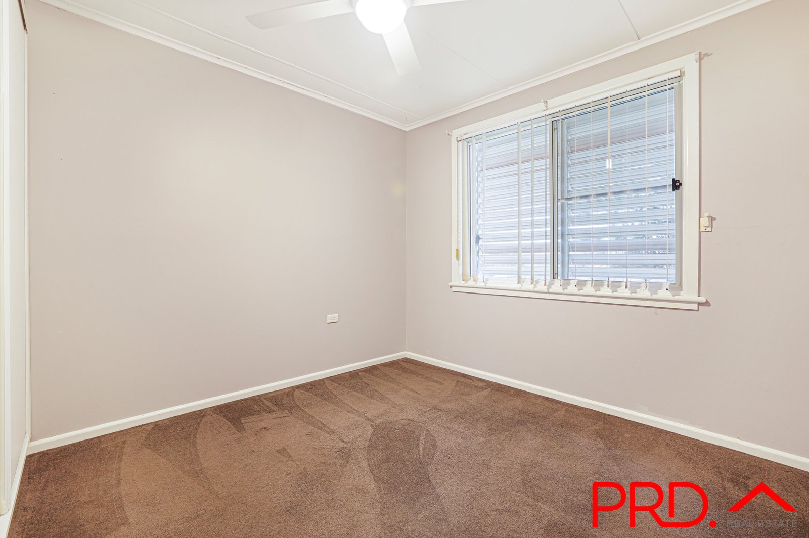 34 Mack Street TAMWORTH 12