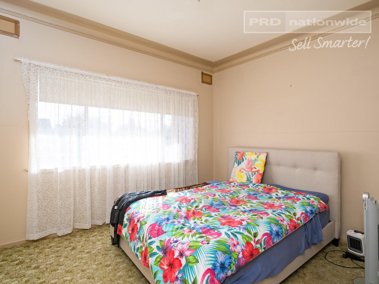 34 Manoora Avenue MOUNT AUSTIN 4