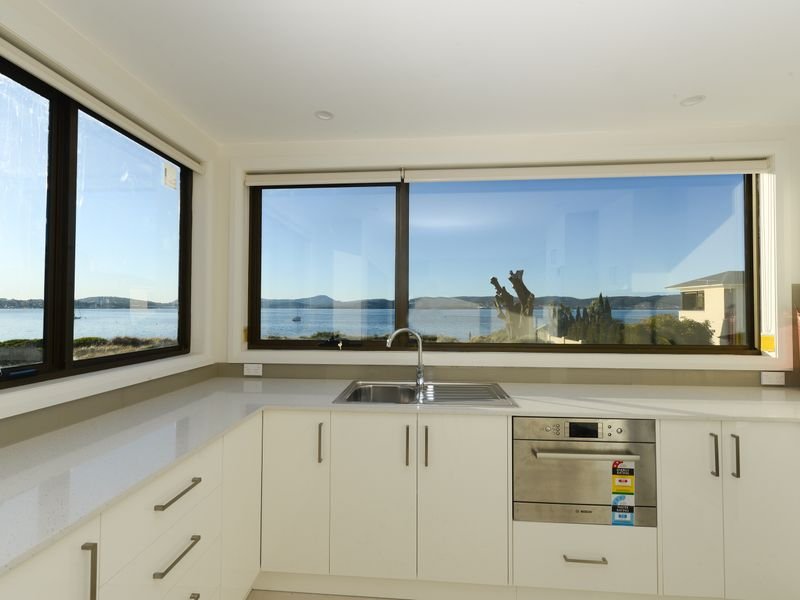 3/4 Mansell Court SANDY BAY 3