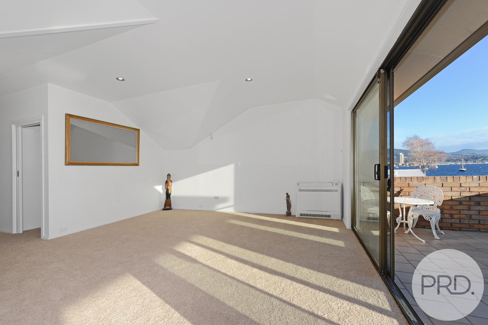 3/4 Mansell Court SANDY BAY 12