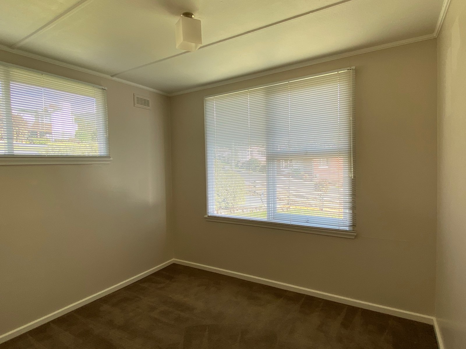 34 Mason Street CLAREMONT 9