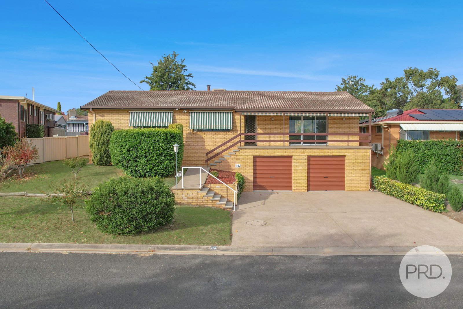 34 Minnamurra Crescent TAMWORTH 1