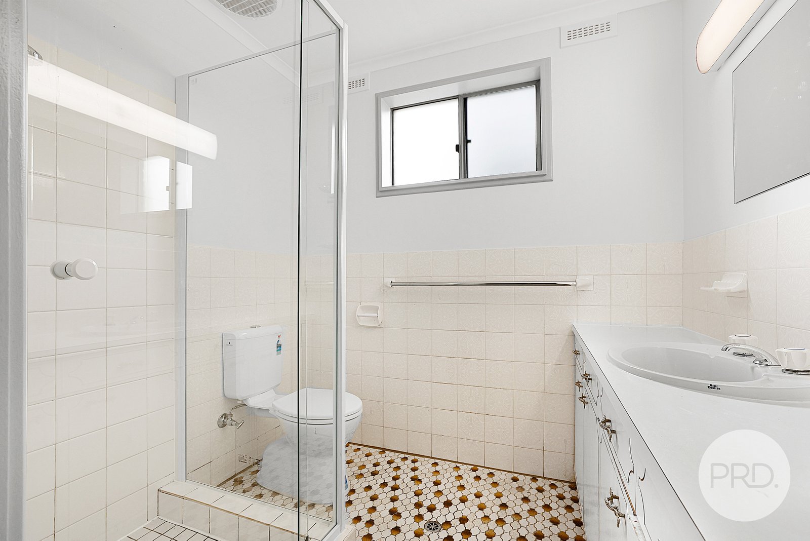 34 Minnamurra Crescent TAMWORTH 16