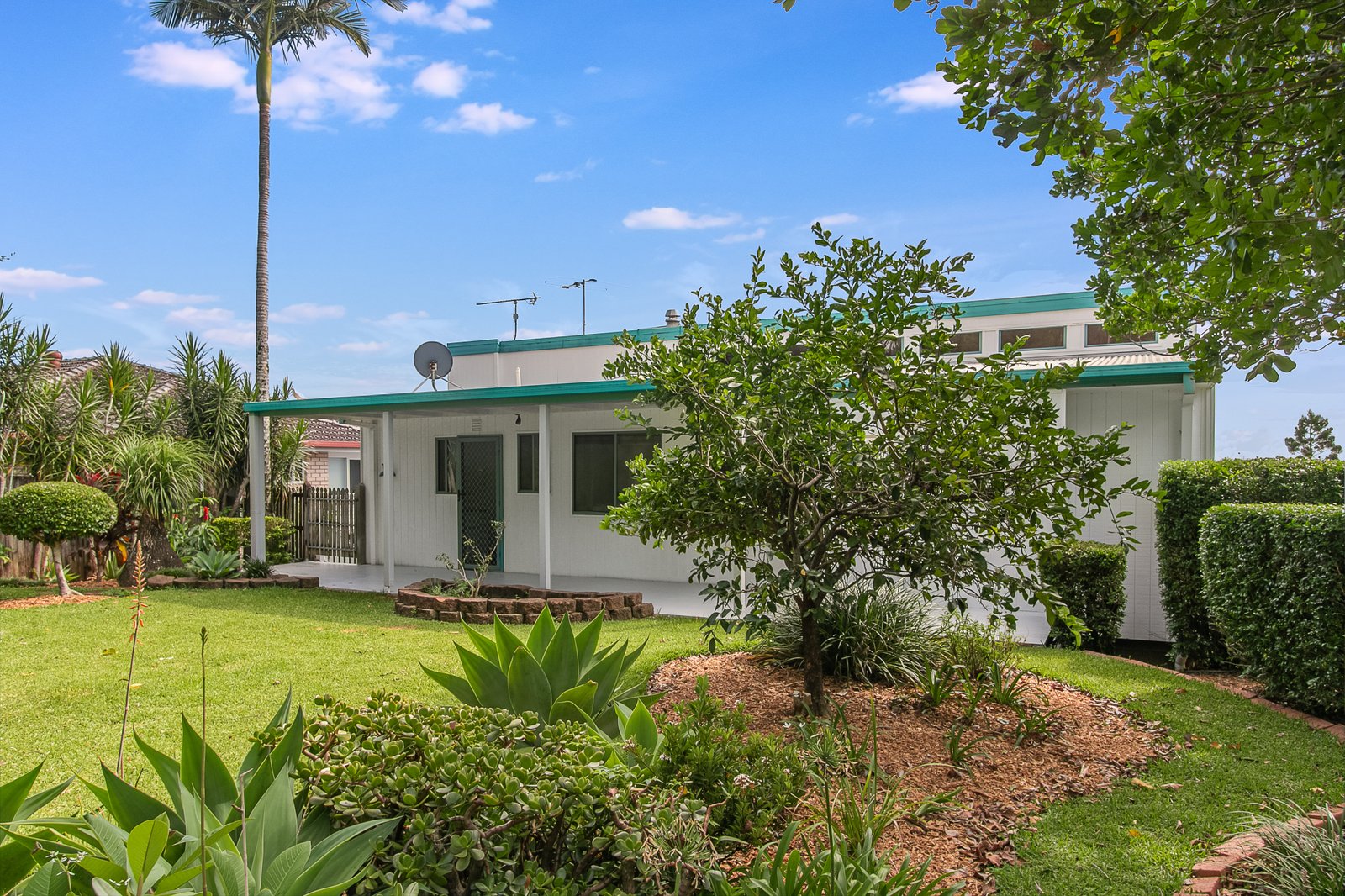 34 Myeerimba Parade TWEED HEADS WEST 11