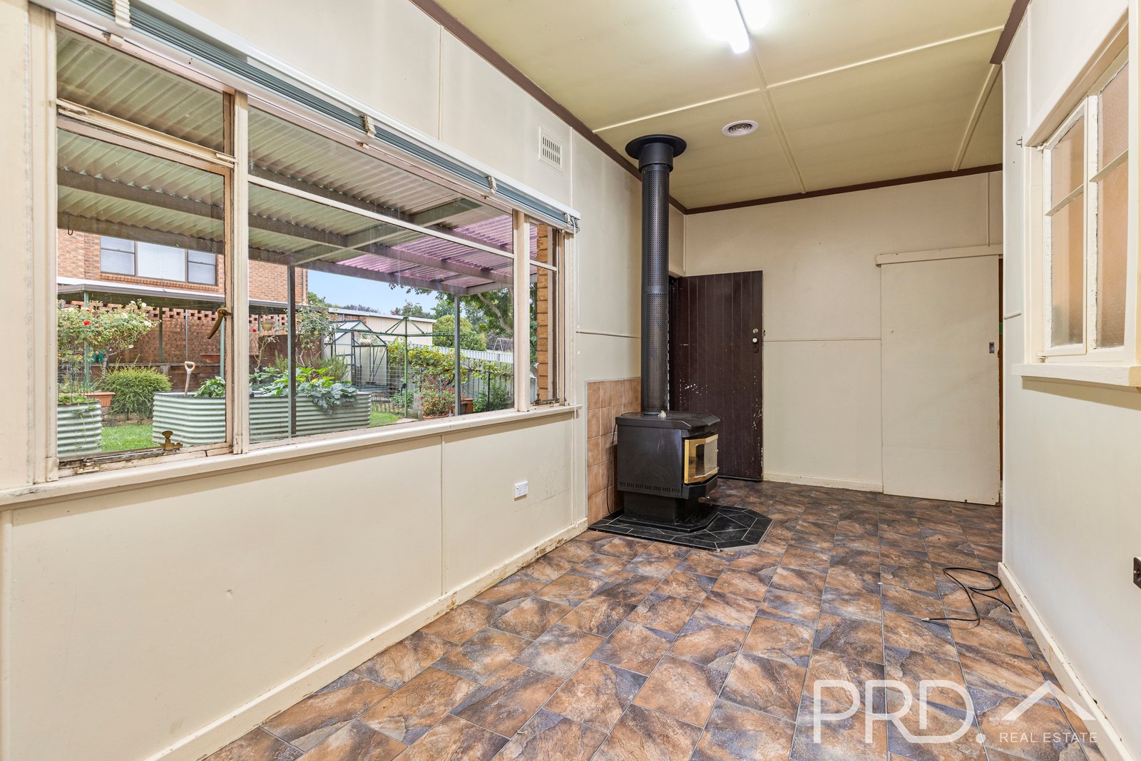 34 Nellis Street BATLOW 15