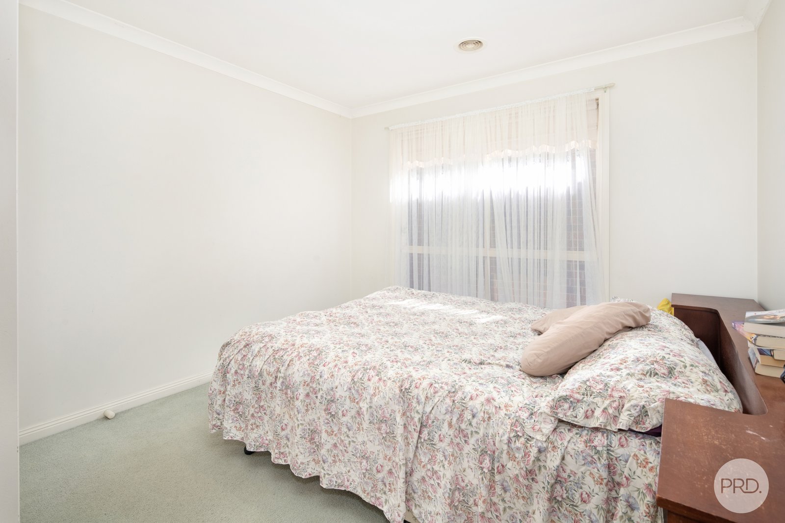 34 Norfolk Avenue LAKE GARDENS 10