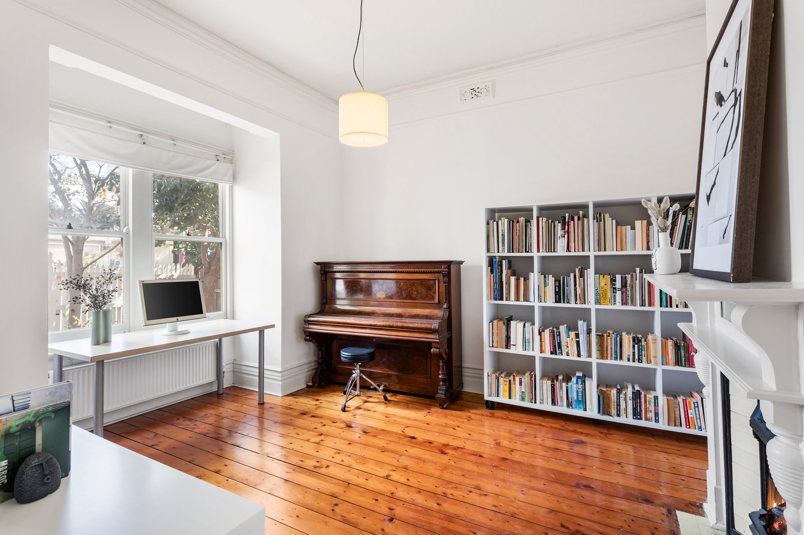 Real Estate and Property in 34 Oak Grove, Ripponlea, VIC