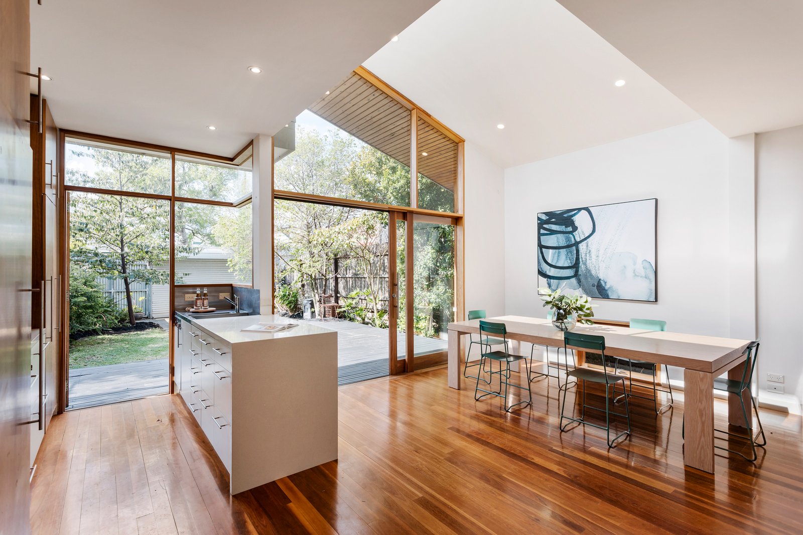 Real Estate and Property in 34 Oak Grove, Ripponlea, VIC