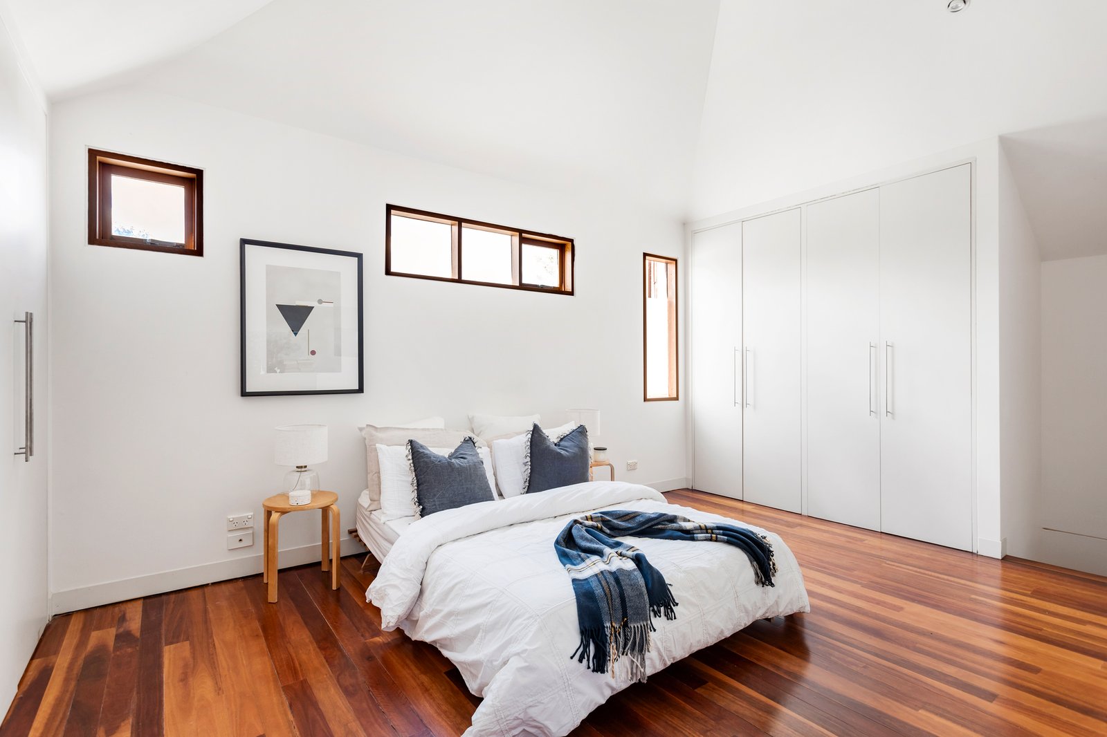 Real Estate and Property in 34 Oak Grove, Ripponlea, VIC