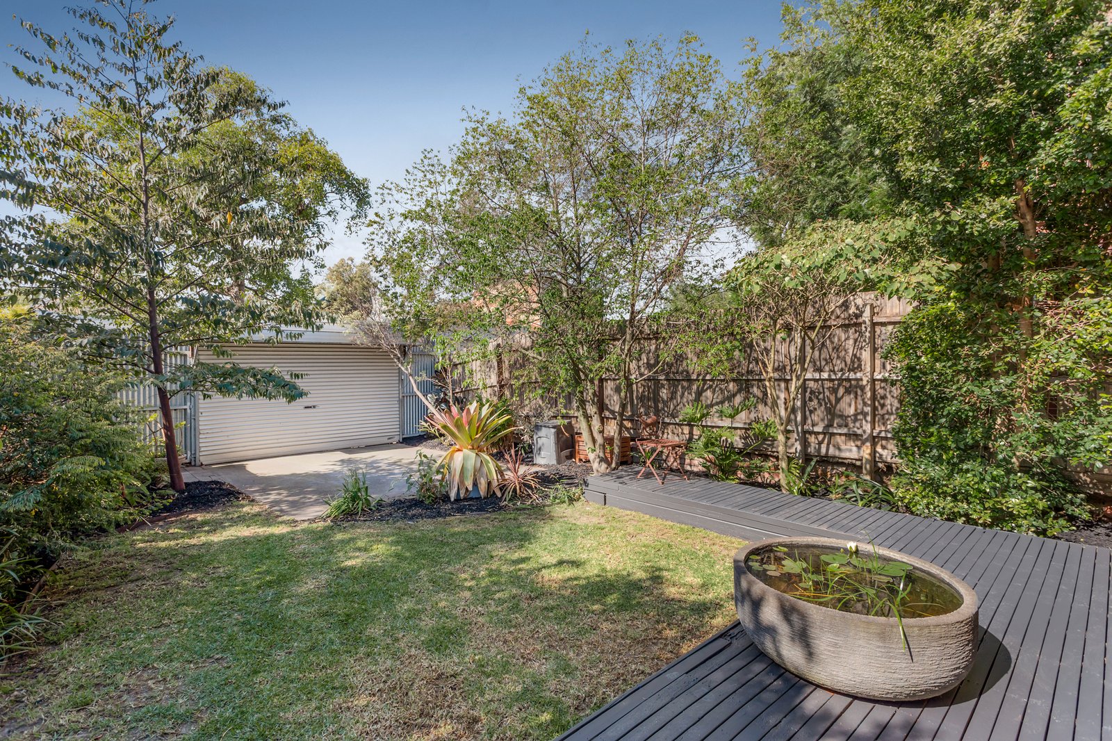 Real Estate and Property in 34 Oak Grove, Ripponlea, VIC