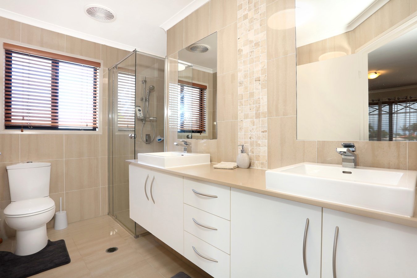 34 O'Grady Drive PARADISE POINT 12