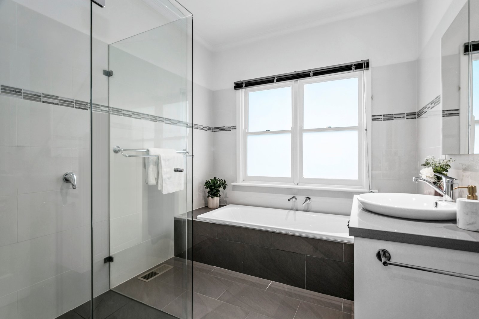 Real Estate and Property in 34 Olympiad Crescent, Box Hill North, VIC