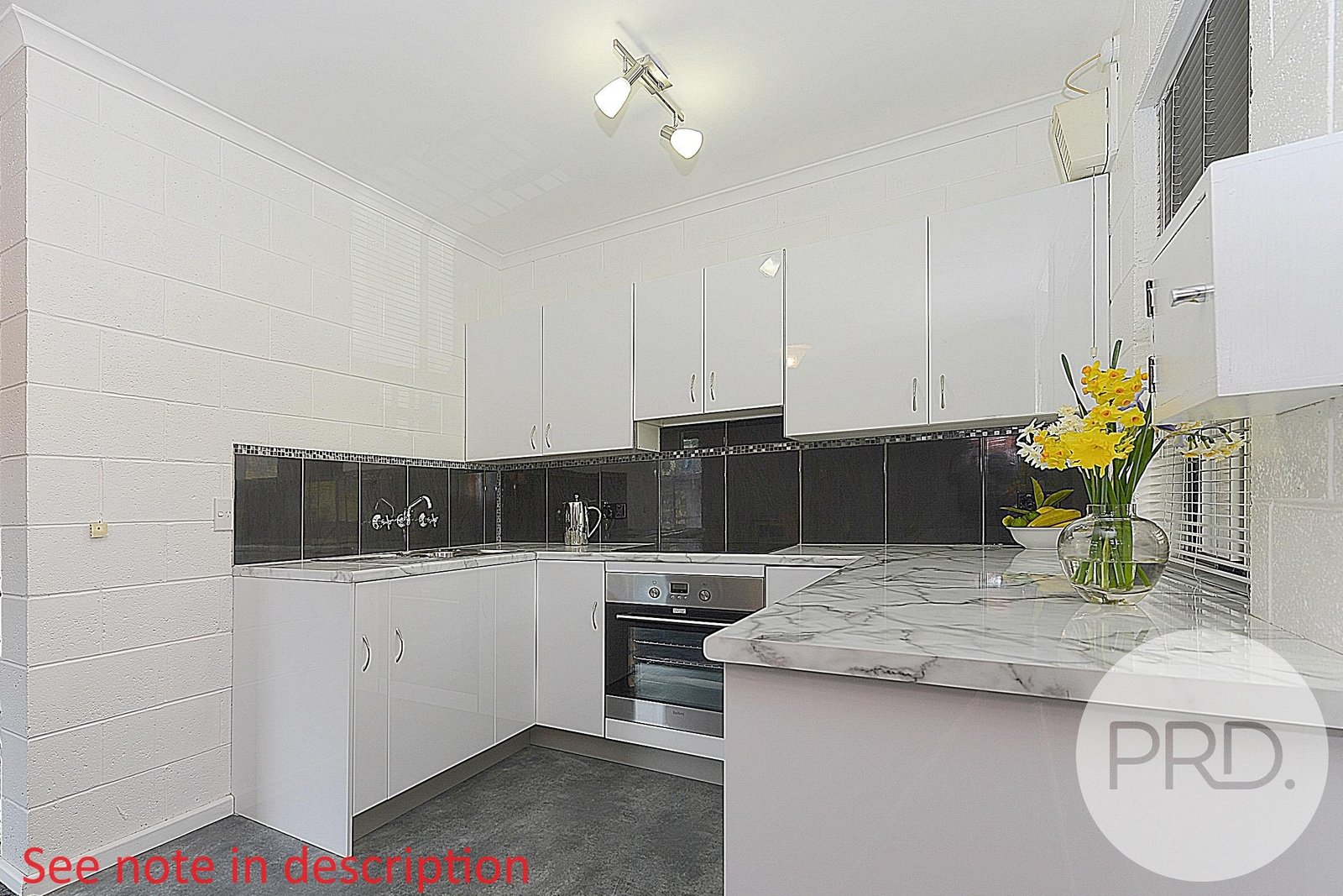 3/4 Onslow Place MOUNT NELSON 10