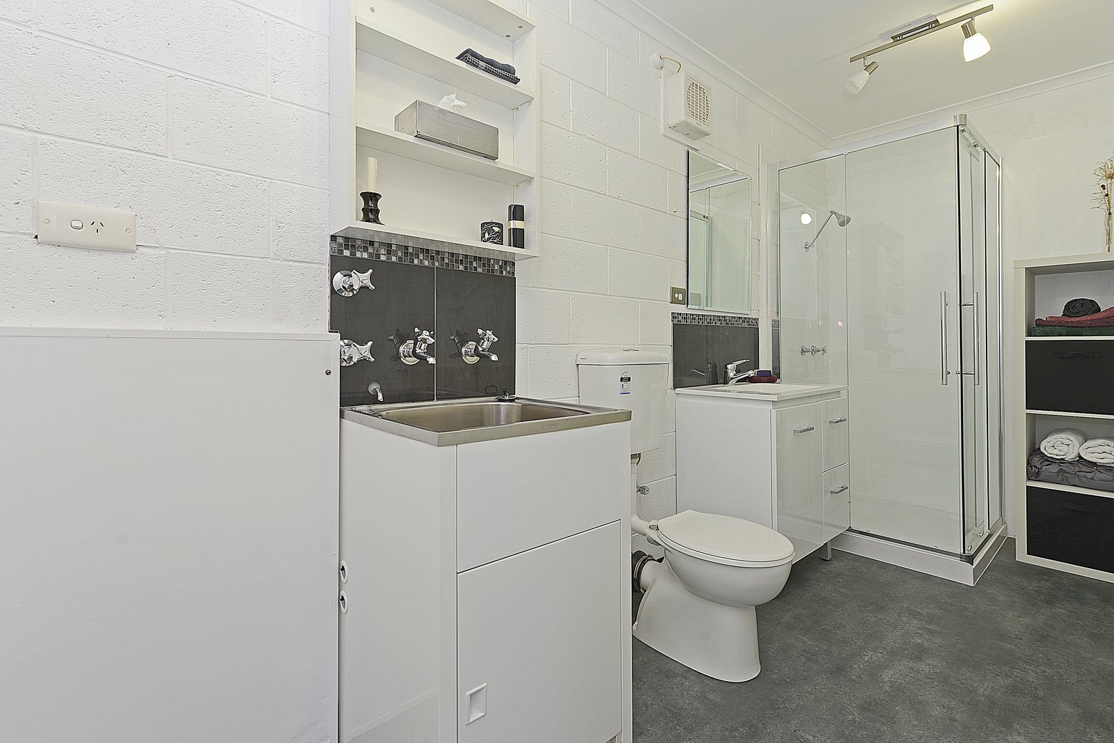 3/4 Onslow Place MOUNT NELSON 12