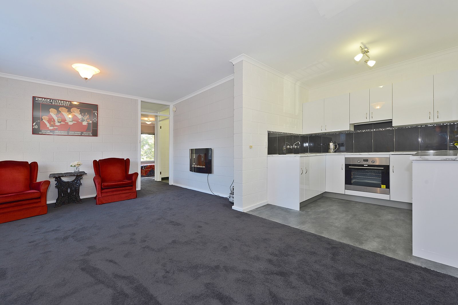 3/4 Onslow Place MOUNT NELSON 13