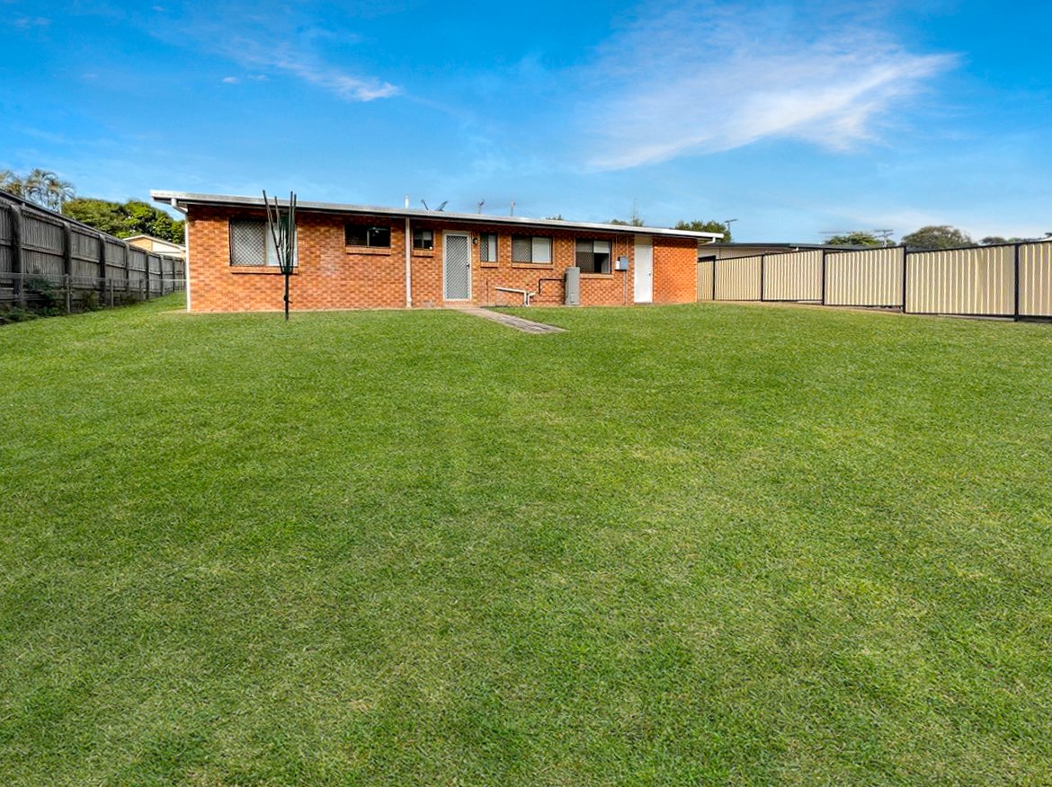 34 Ormiston Street CLINTON 11