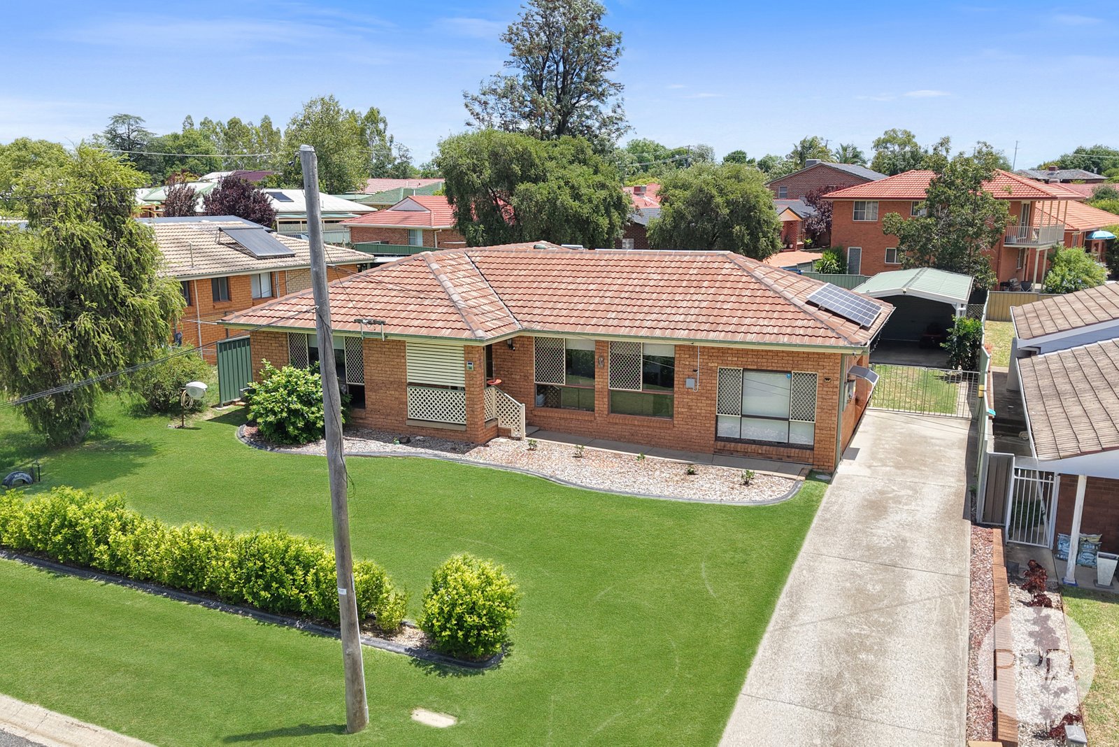 34 Osprey Way TAMWORTH 2