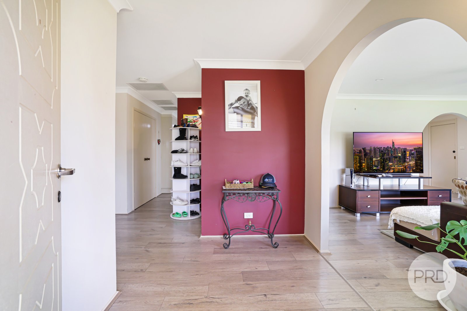 34 Osprey Way TAMWORTH 5